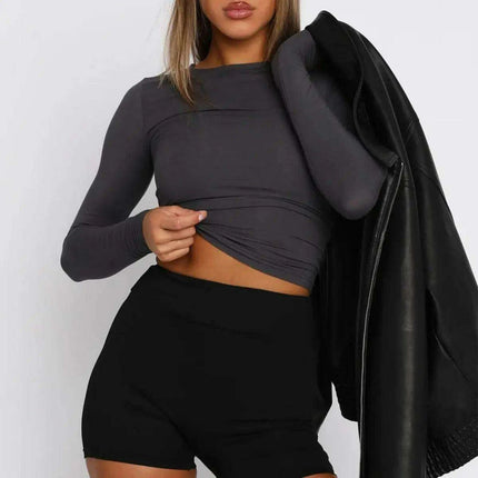 Chic Y2K Vibes: Women's Slim Fit Long Sleeve Top - Retro Street Style Essential - Très Elite