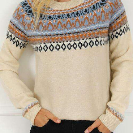 Chic and Cozy Geometric Knit Pullover for Effortless Style - Très Elite