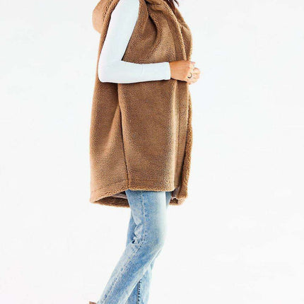 Chic and Cozy Hooded Vest with Pockets for Every Occasion - Très Elite
