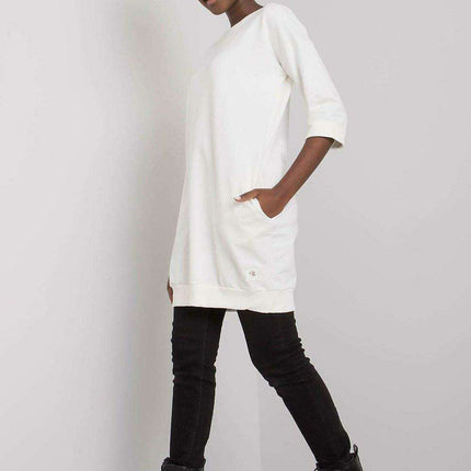 Chic and Cozy Sweatshirt Dress for All-Day Wear - Très Elite