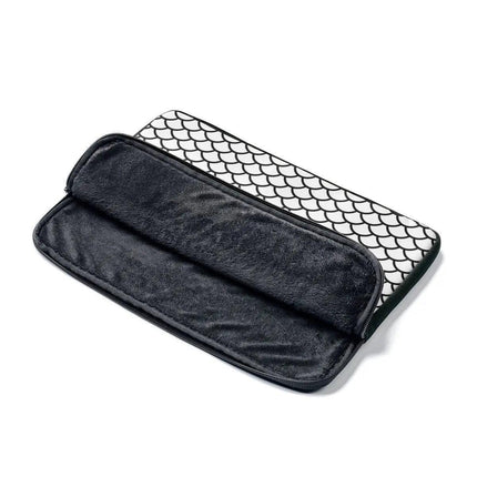 ChicGuard Laptop Sleeve - Elegant Protection for Your Device - Très Elite