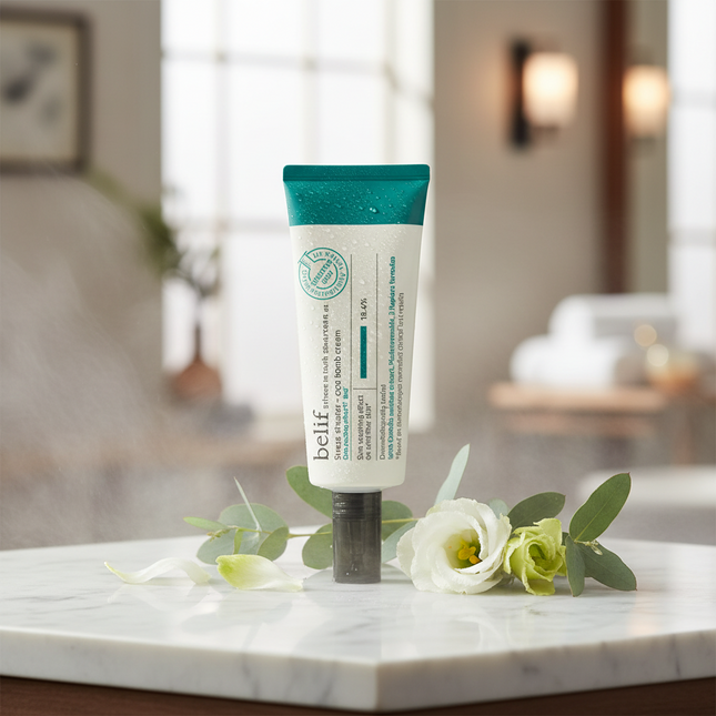 Cica Comfort Cream: Soothing Hydrator for Sensitive Skin - Très Elite