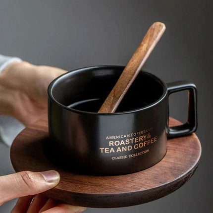 Classic American Elegance: Ceramic Coffee Mug Set with Walnut Holder and Gift Box - Très Elite