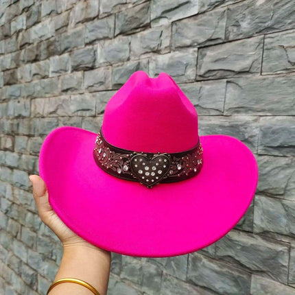 Classic Waterproof Cowboy Hat with Unique Cowhead Detail - Trendy Straw Sun Protection Accessory - Très Elite