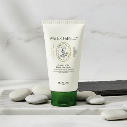 Clear Skin Cleansing Elixir - Illuminating Formula for Acne-Prone Skin.