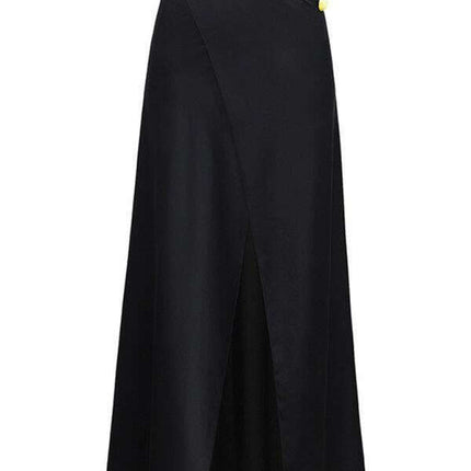 Coastal Chic Cut-Out Swimwear and Sarong Ensemble - Très Elite