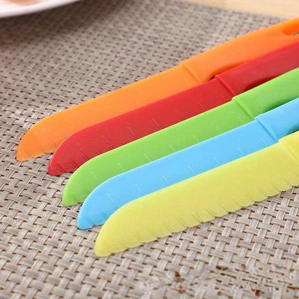 Colorful Kids' Safe Fruit Cutting Knife Set for Young Culinary Explorers - Très Elite