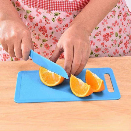 Colorful Kids' Safe Fruit Cutting Knife Set for Young Culinary Explorers - Très Elite