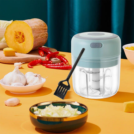 Compact Electric Garlic Chopper with Quick-Slice Technology and Adjustable Capacity