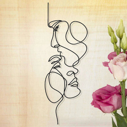 Contemporary Iron Face Line Wall Art Sculpture - Très Elite