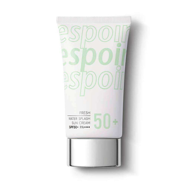 Cooling Green Tea SPF50+ Protective Sun Gel with Hydrating Formula - Très Elite