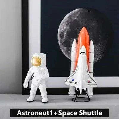 Cosmic Explorer Artisan Space Traveler Sculpture - Distinctive Celestial Decor - Très Elite