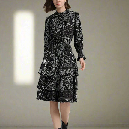 Cotton Paisley Print Top and Knee-Length Skirt Ensemble - Très Elite