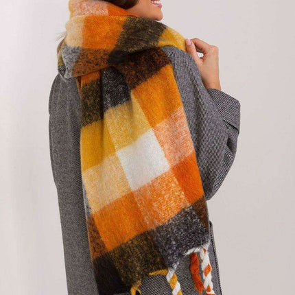 Cozy Colorful Plaid Shawl with Elegant Tassels - Très Elite