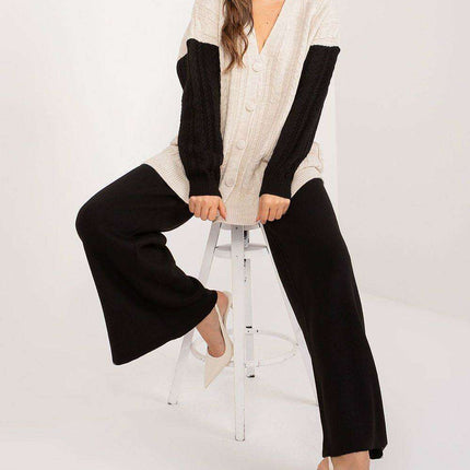 Cozy Elegance Cardigan - Très Elite