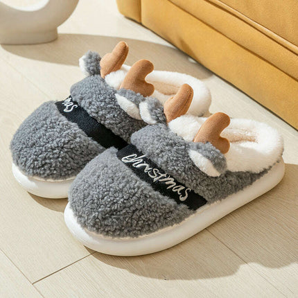 Cozy Elk Design Christmas Slip-On Slippers for Winter Home Comfort - Très Elite