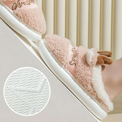 Cozy Elk Design Christmas Slip-On Slippers for Winter Home Comfort - Très Elite
