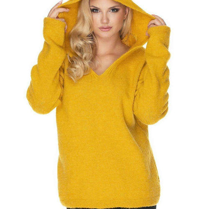 Cozy Heartline Sweater - Très Elite