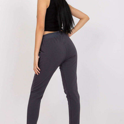 Cozy High-Rise Joggers with Functional Side Pockets - Très Elite