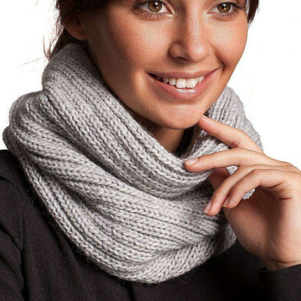 Cozy Knitted Neck Wrap - Must-Have for Fall and Winter - Très Elite