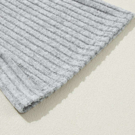 Cozy Light Grey V-Neck Ribbed Knit Lounge Set for Stylish Relaxation - Très Elite