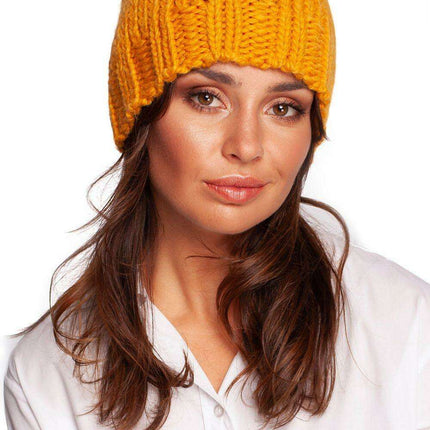Cozy Ribbed Knit Beanie for Winter Warmth - Très Elite