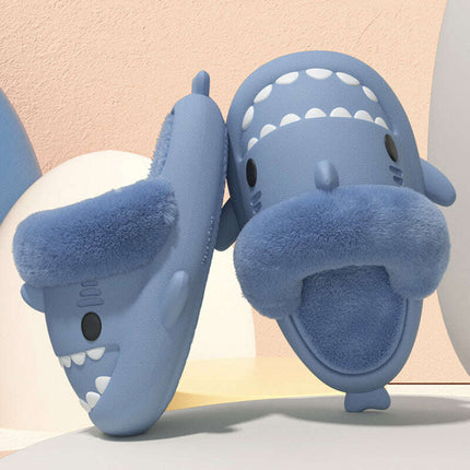Cozy Shark Plush Slippers for Couples - Detachable Warm Fuzzy House Shoes - Très Elite