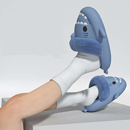 Cozy Shark Plush Slippers for Couples - Detachable Warm Fuzzy House Shoes - Très Elite