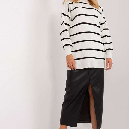 Cozy Striped Long Sleeve Jumper for Stylish Versatility