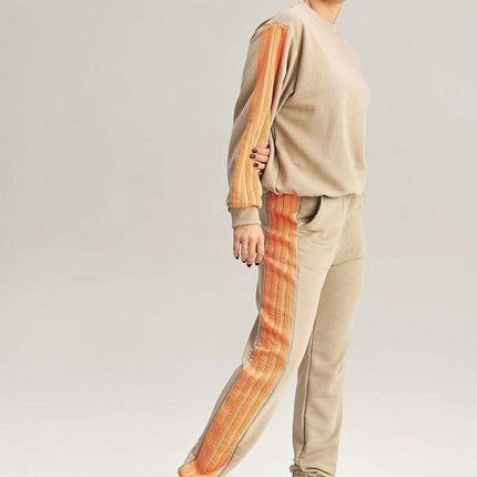 Cozy Striped Tracksuit Set with Coordinating Sweatshirt and Pants - Très Elite