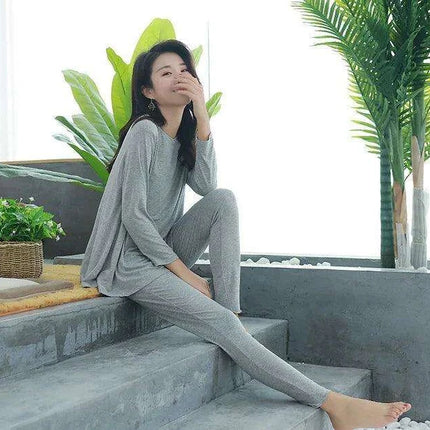 Cozy Women's Modal Pajama Set with Long Sleeve Top and Pants for Relaxation and Sleep - Très Elite