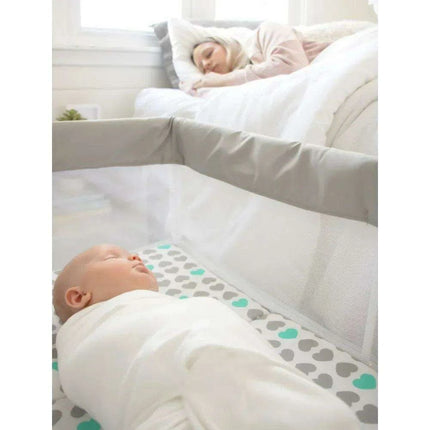 CozyNest Portable Bassinet: Your Ideal Sleep Solution for Home and Travel - Très Elite