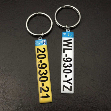 Customizable Car Plate Keychain - Thoughtful Gift for Auto Lovers - Très Elite