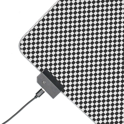 Customizable LED Gaming Mouse Pad - Elevate Your Gameplay with Precision and Style - Très Elite