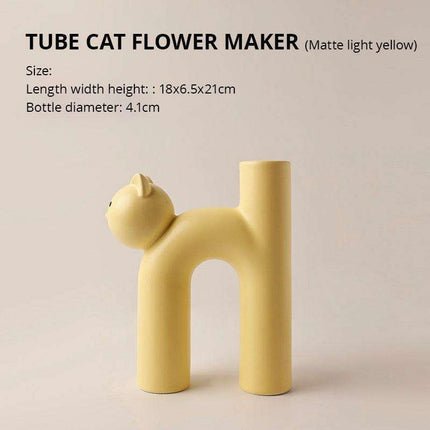 Charming Artisan Cat Vase - Elevate Your Home Decor with Elegance
