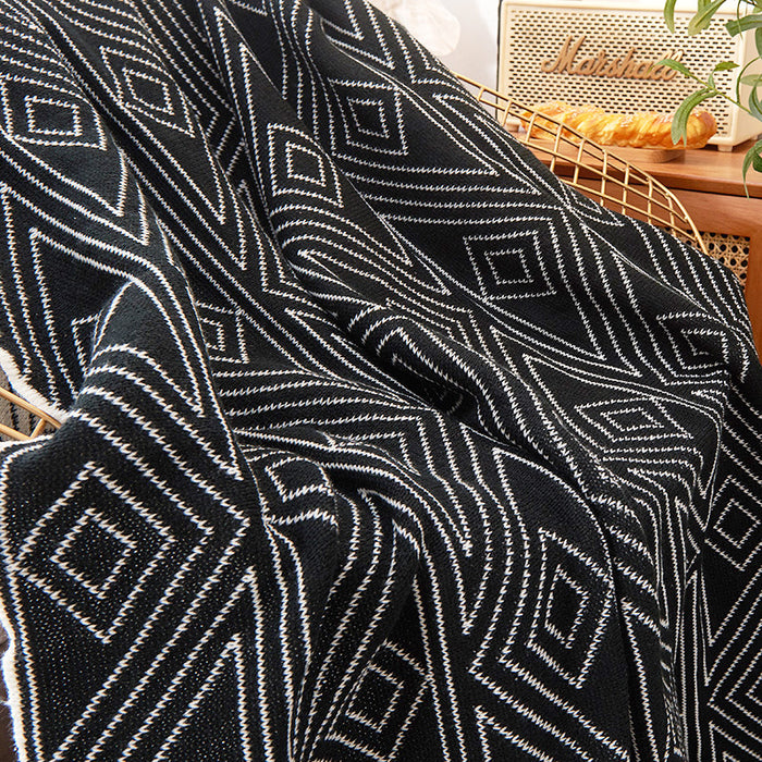 Stylish Nordic Geometric Wool Blanket With Summer Thin Design