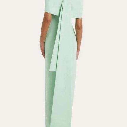 DEAT Customizable Slim Fit Evening Gown with Elegant Shawl - Summer 2024 Collection for Women, Model 35Z762 - Très Elite