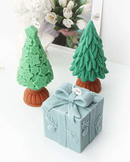 Magical Christmas Candle Making Kit with Santa-Themed Packaging & Scented Adornments