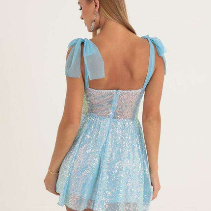 Dazzling Sequin Elegance: Chic Strapped Party Dress - Très Elite