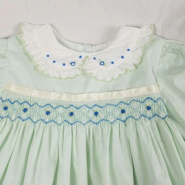 Delightful Vintage-Inspired Pink Smocked Dress for Girls - Long Sleeve Autumn Collection with Elegant Embroidery