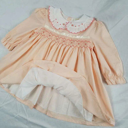 Delightful Vintage-Inspired Pink Smocked Dress for Girls - Long Sleeve Autumn Collection with Elegant Embroidery - Très Elite