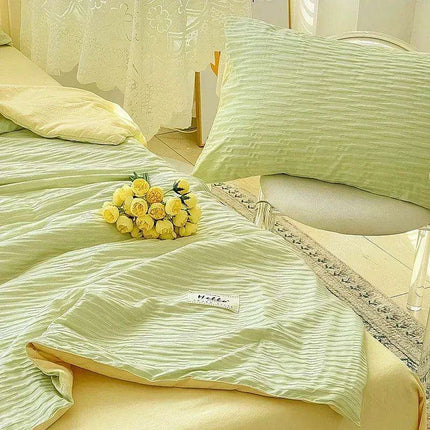Double-Sided Cooling Comforter: Lightweight Reversible Summer Quilt - Très Elite
