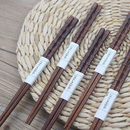Eco-Chic Bamboo Chopsticks Collection for Sushi and Asian Delicacies - Très Elite