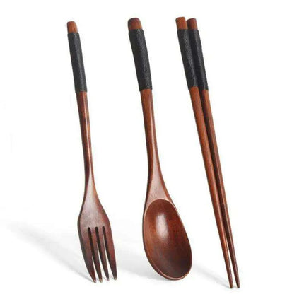 Eco-Chic Japanese Dining Set: Elegant Wooden Spoon & Chopsticks for Gourmet Experiences - Très Elite