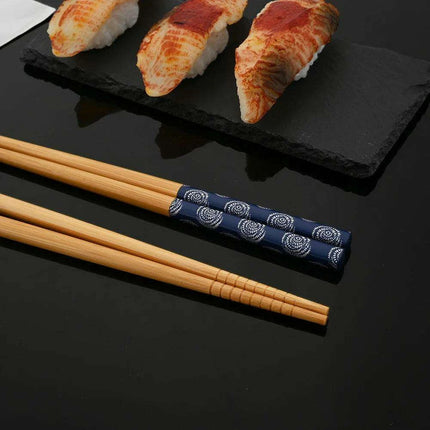 Eco-Conscious Bamboo Chopsticks Set for Authentic Asian Cuisine - Très Elite
