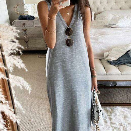Eco-Conscious Vintage Halter Neck Summer Dress with Elegant Flair - Très Elite