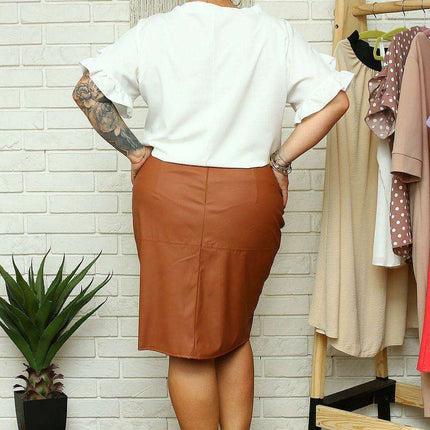 Eco-Friendly Curvy Pencil Skirt with Zipper Detail - Très Elite