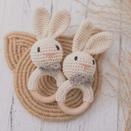 Eco-Friendly Handmade Crochet Baby Rattle with Wooden Teether - Très Elite