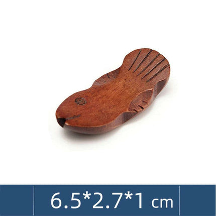 Eco-Friendly Japanese Wooden Chopstick Holder - Elegant Dining Accessory - Très Elite