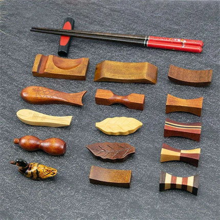 Eco-Friendly Japanese Wooden Chopstick Holder - Elegant Dining Accessory - Très Elite